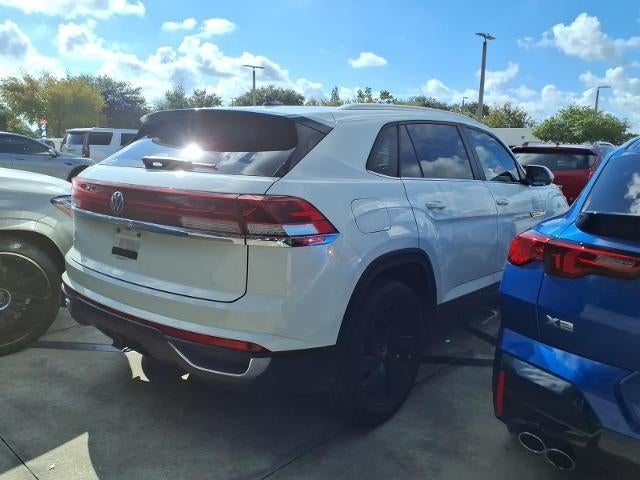 2025 Volkswagen Atlas Cross Sport 2.0T SE w/Technology