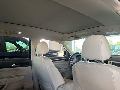 2022 Volkswagen Atlas 3.6L V6 SE w/Technology