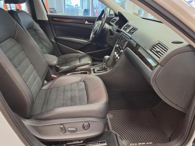 2015 Volkswagen Passat 1.8T SEL Premium
