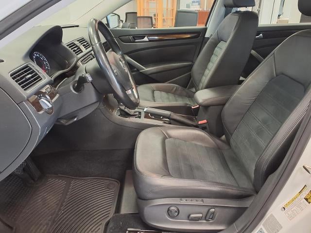 2015 Volkswagen Passat 1.8T SEL Premium