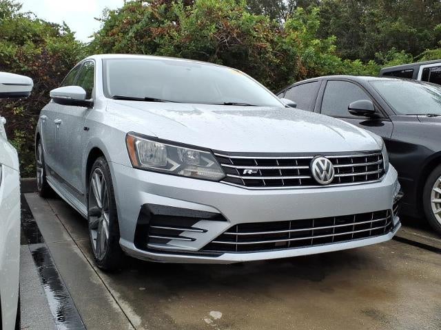 2017 Volkswagen Passat R-Line w/Comfort Pkg