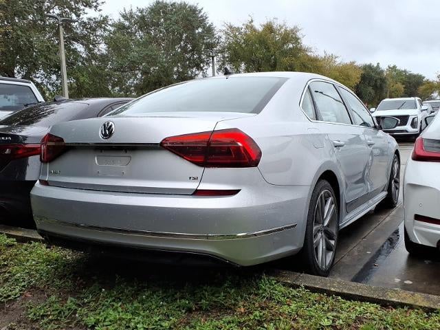 2017 Volkswagen Passat R-Line w/Comfort Pkg