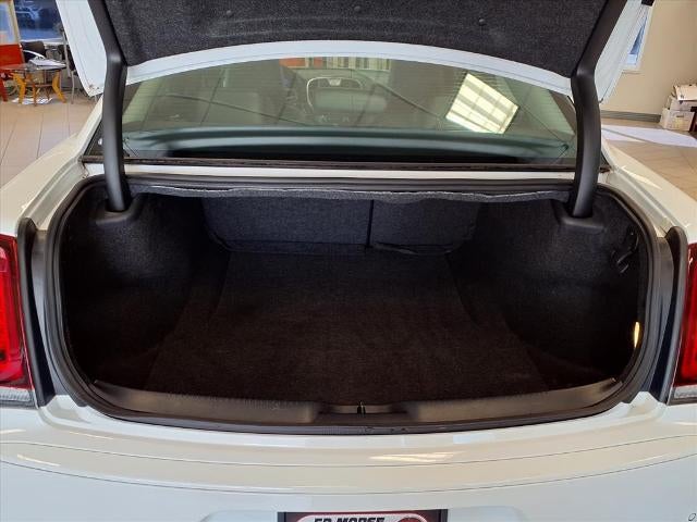 2022 Chrysler 300 Touring L