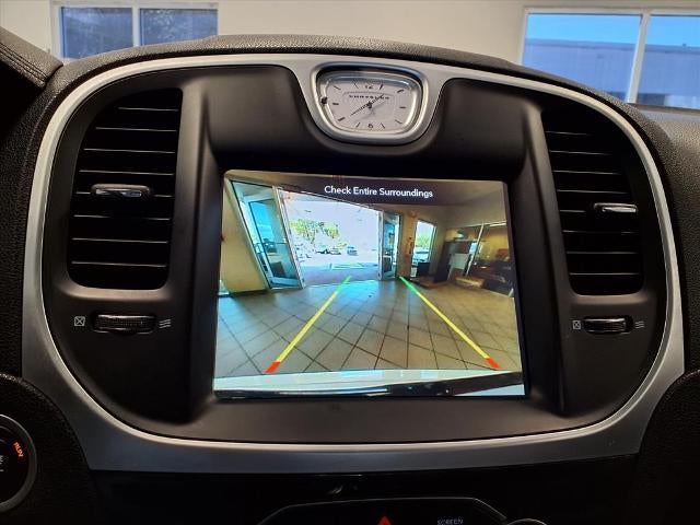 2022 Chrysler 300 Touring L