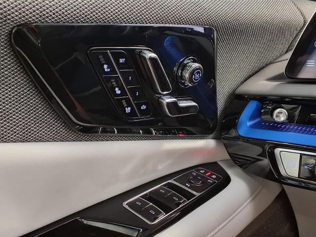 2026 Cadillac OPTIQ Premium Luxury