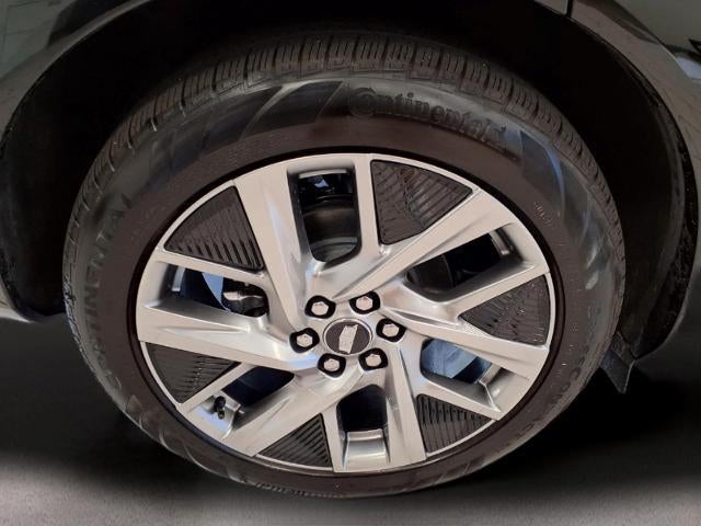 2026 Cadillac OPTIQ Premium Luxury