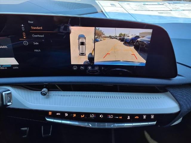 2026 Cadillac OPTIQ Premium Luxury