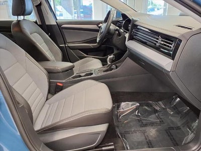 2025 Volkswagen Jetta SE