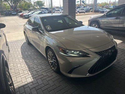 2024 Lexus ES ES 300h Ultra Luxury