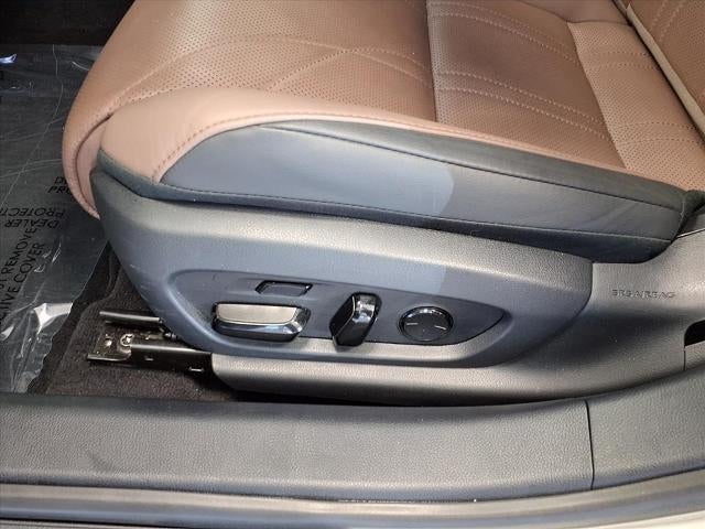 2024 Lexus ES ES 300h Ultra Luxury