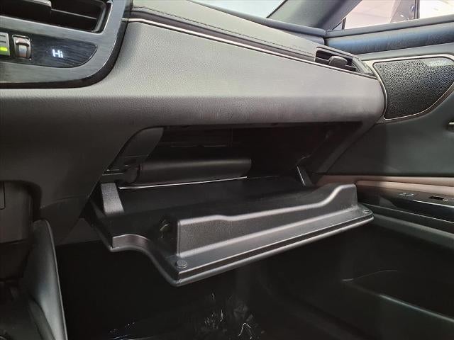 2024 Lexus ES ES 300h Ultra Luxury