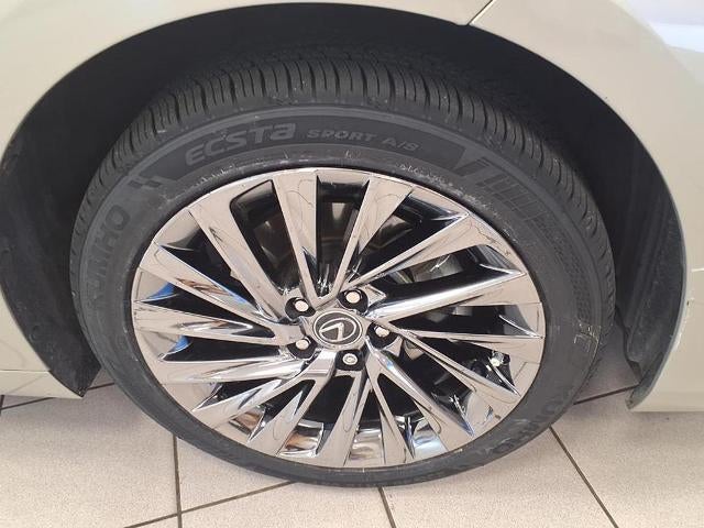 2024 Lexus ES ES 300h Ultra Luxury