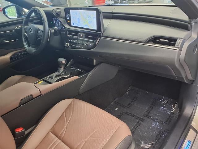 2024 Lexus ES ES 300h Ultra Luxury