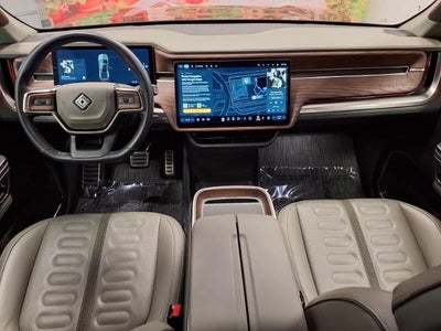2023 RIVIAN R1T Adventure