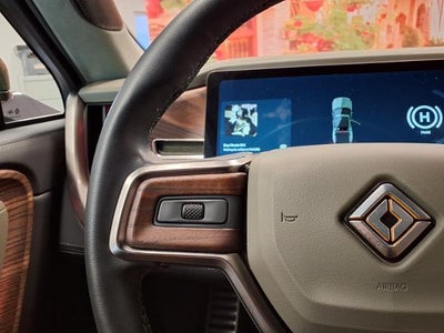 2023 RIVIAN R1T Adventure