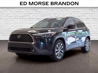 2025 Toyota Corolla Cross XLE