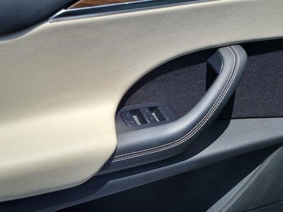 2023 Tesla Model X Base