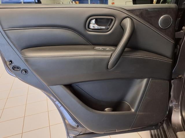 2023 INFINITI QX80 LUXE