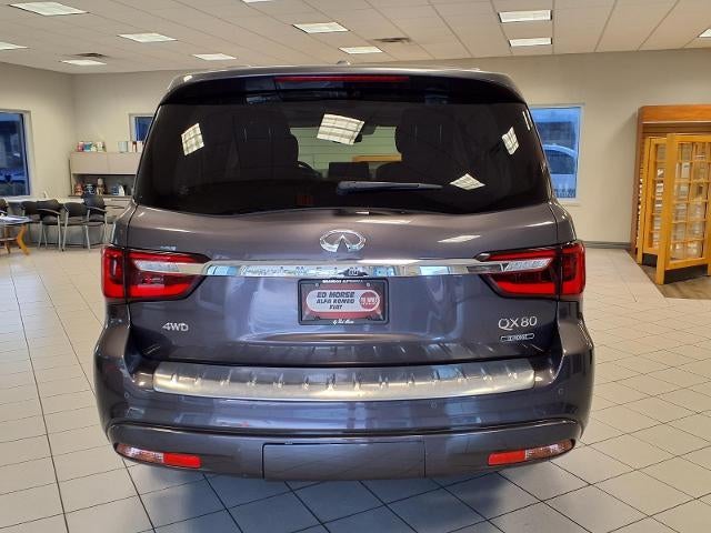 2023 INFINITI QX80 LUXE