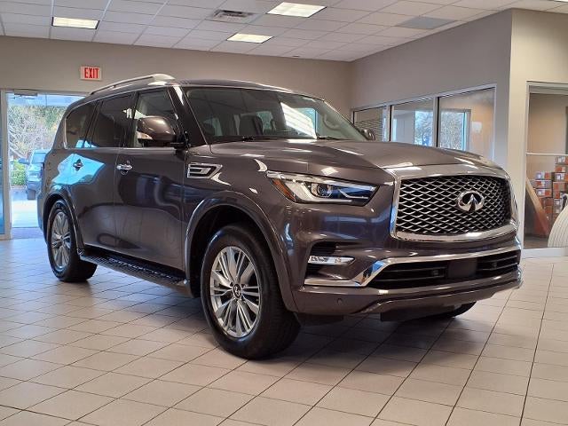 2023 INFINITI QX80 LUXE