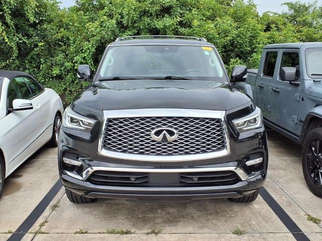 2023 INFINITI QX80 LUXE