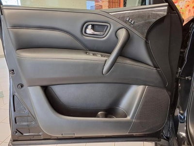 2023 INFINITI QX80 LUXE
