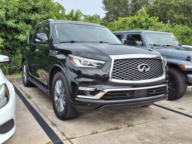 2023 INFINITI QX80 LUXE