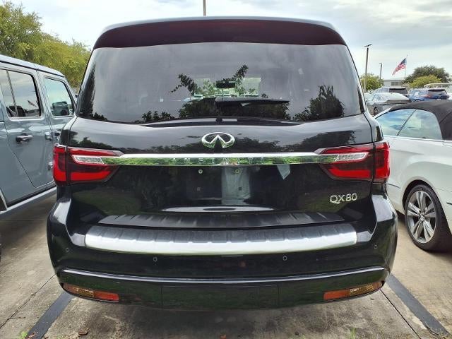 2023 INFINITI QX80 LUXE