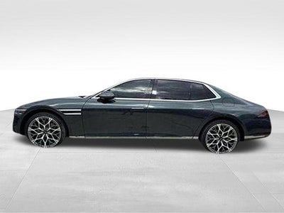 2023 Genesis G90 e-SC