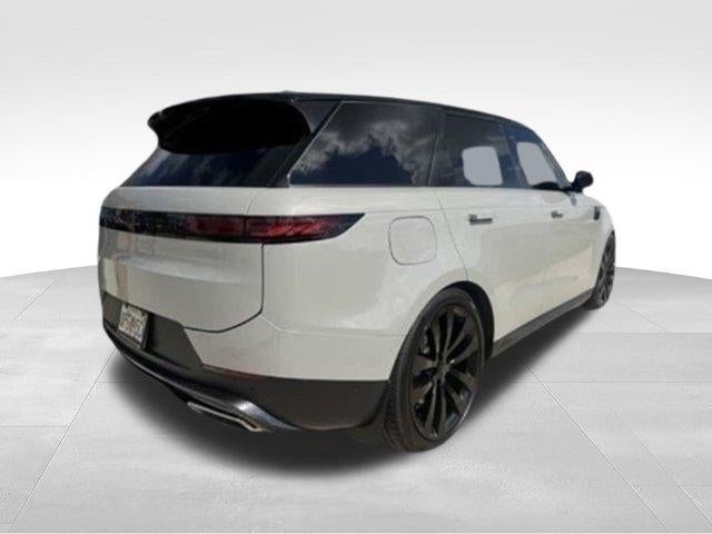 2026 Land Rover Range Rover Sport SE