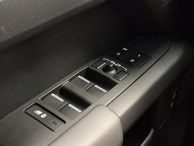 2025 Land Rover Defender S