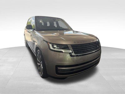 2025 Land Rover Range Rover SE