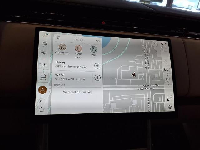 2025 Land Rover Range Rover SE