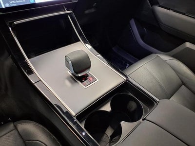 2025 Land Rover Range Rover Velar Dynamic SE
