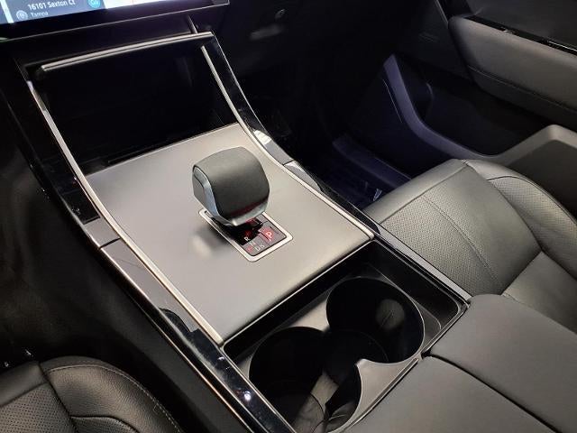 2025 Land Rover Range Rover Velar Dynamic SE