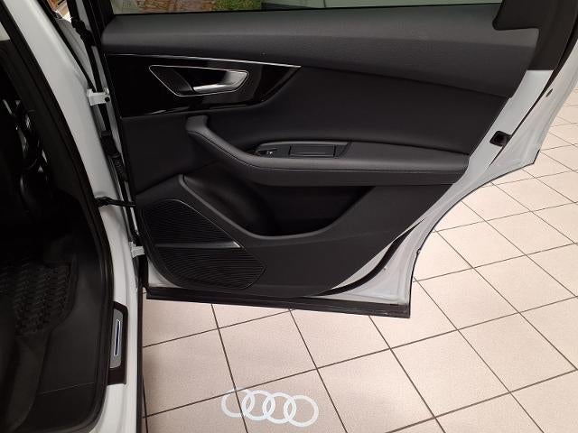2023 Audi Q7 Premium Plus
