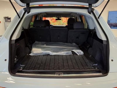 2023 Audi Q7 Premium Plus