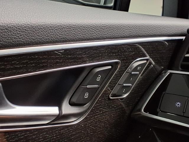 2023 Audi Q7 Premium Plus