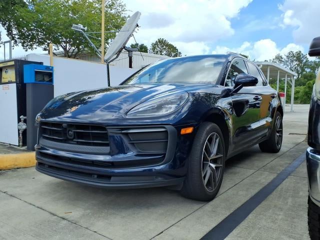 2023 Porsche Macan Base