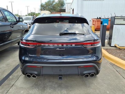 2023 Porsche Macan Base