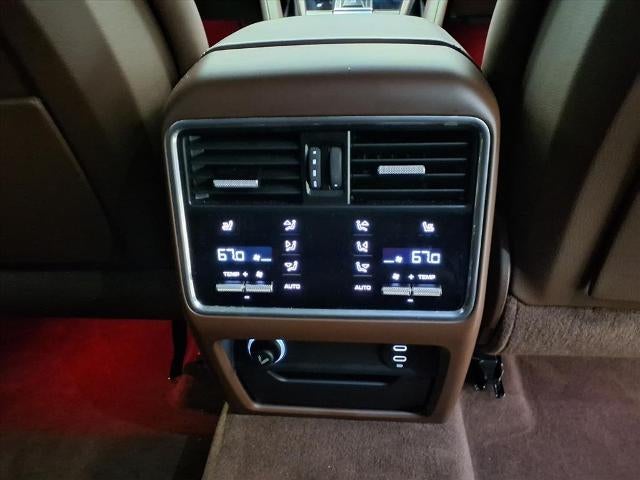 2023 Porsche Cayenne Base