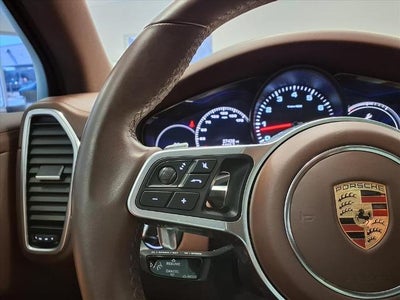 2023 Porsche Cayenne Base