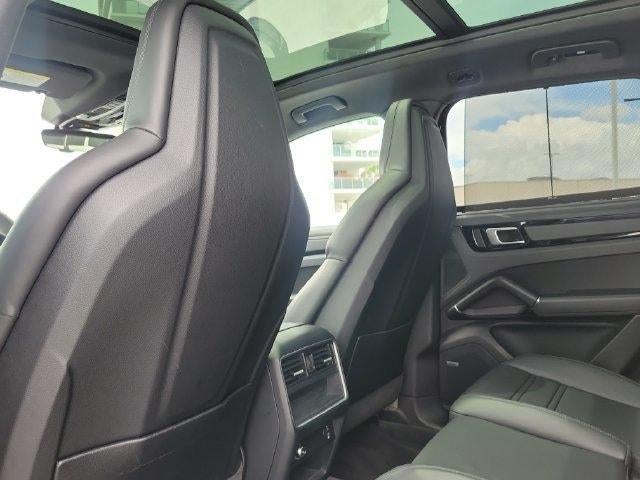 2022 Porsche Cayenne S