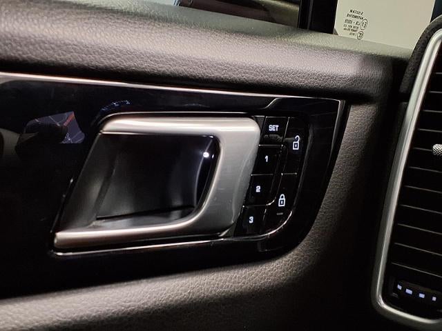 2019 Porsche Cayenne S