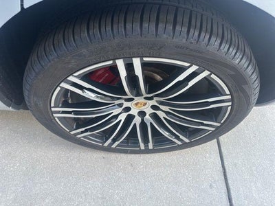 2018 Porsche Macan Turbo