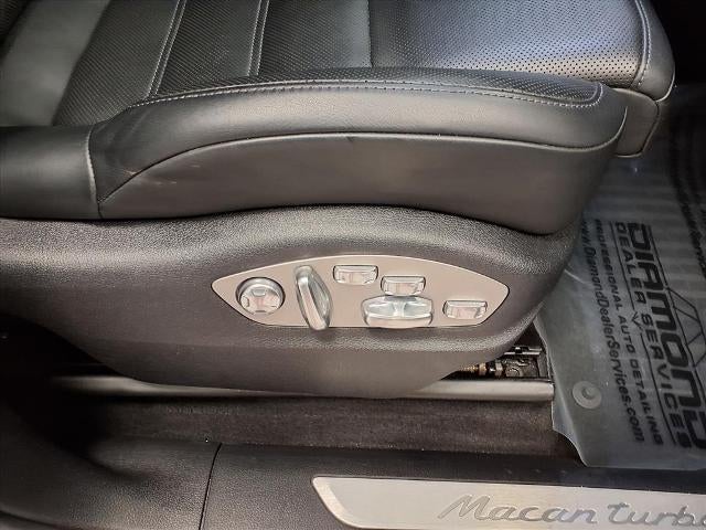 2021 Porsche Macan Turbo