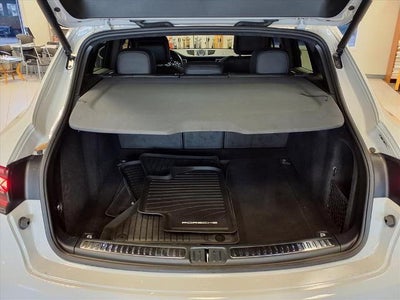 2021 Porsche Macan Turbo