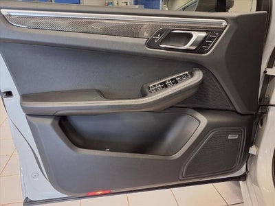 2021 Porsche Macan Turbo