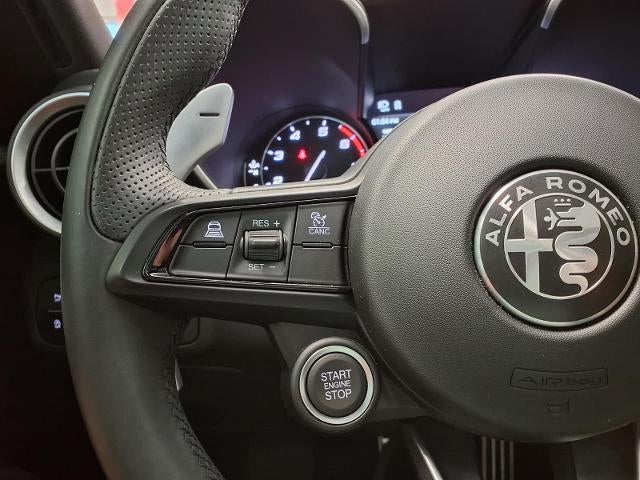 2023 Alfa Romeo Giulia Base