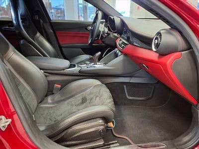 2020 Alfa Romeo Giulia Quadrifoglio